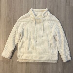 Women’s Cozy White Textured Pullover